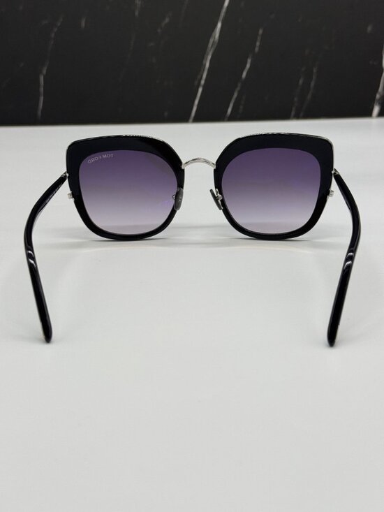 NEW TOM FORD VIRGINIA TF945 05B WOMEN BLACK SUNGLASSES TOM FORD FT0945/S main image 3